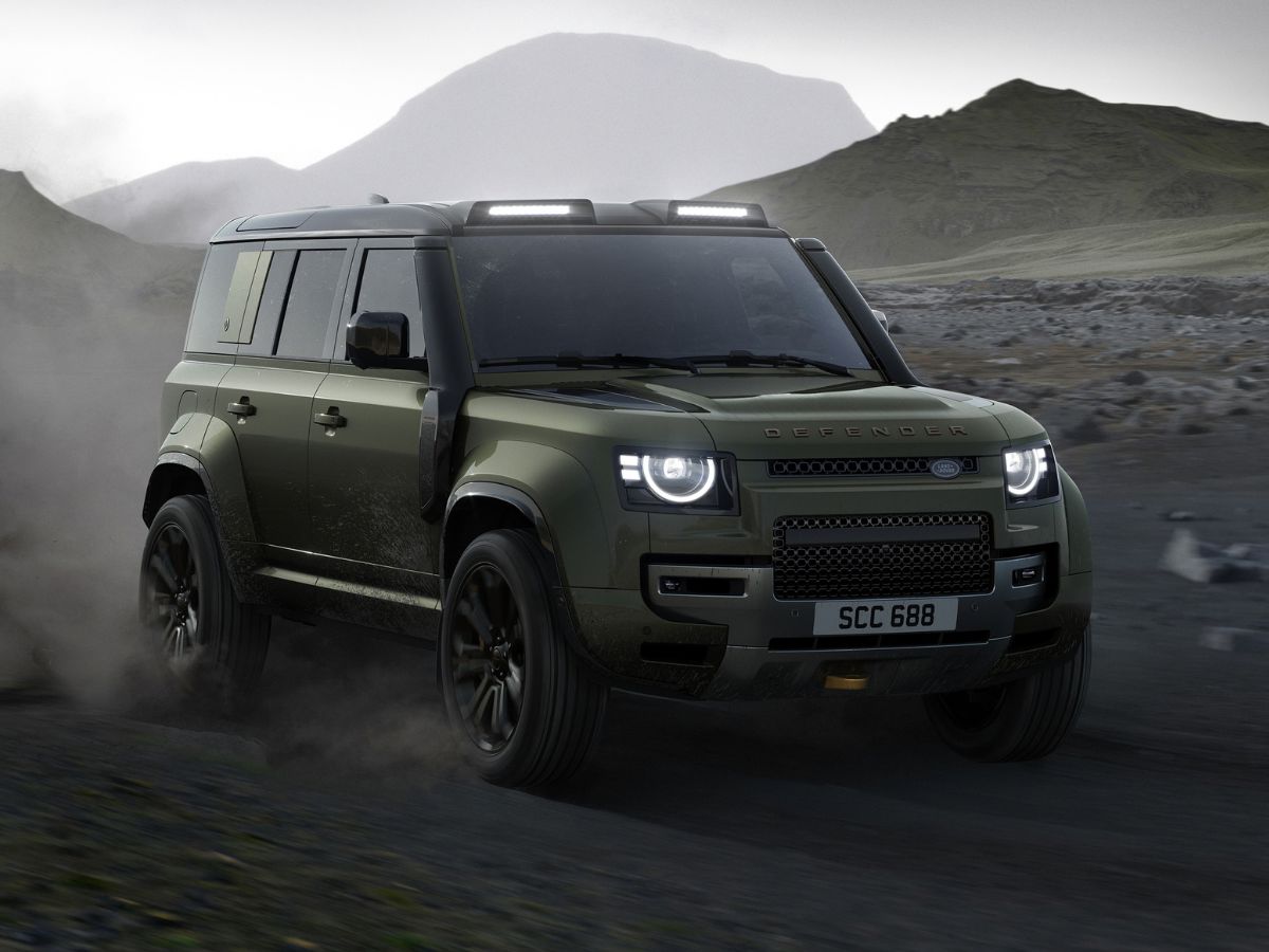 Foto del Land Rover Defender OCTA por grava