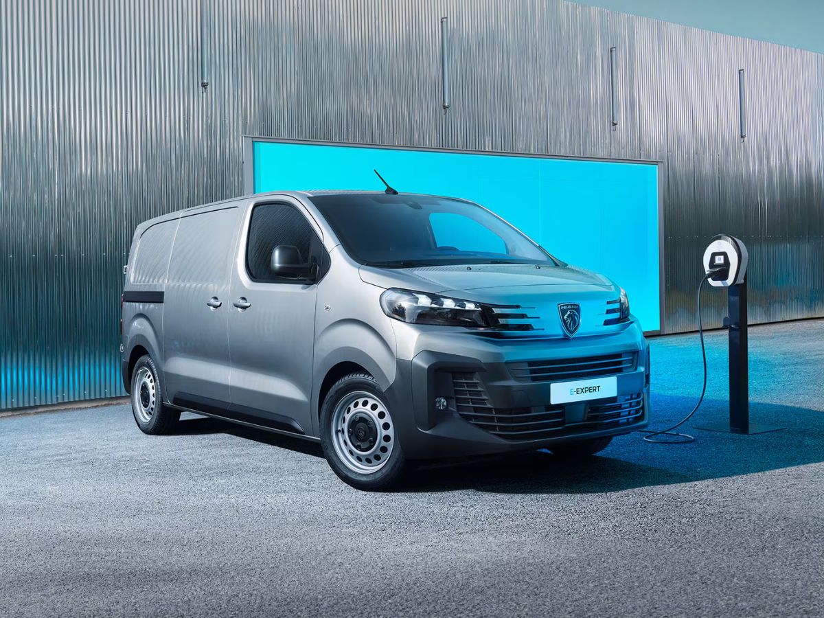 Imagen de la Peugeot E-Expert en modo carga