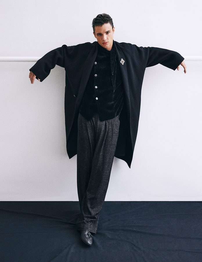Fernando Líndez en sesión de fotos para revista Rísbel Magazine otoño 2026