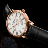 Glashütte Original x Meissen: así es el Senator Cherry Blossom de porcelana pintada a mano por 35.500 euros Reloj Glashütte Original x Meissen Mystic Maison con caja de oro rojo de 40 mm, esfera de porcelana y correa negra de piel de aligátor
