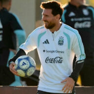 Último partido de Messi con Argentina: así será su despedida ante Benín a la 1:00 de la madrugada en España Leo Messi en el último entrenamiento de Argentina antes del amistoso ante Benín, Buenos Aires, 5 de octubre de 2026.