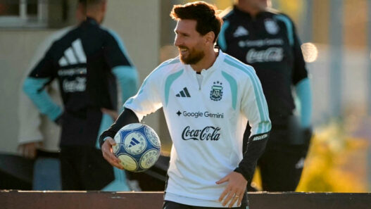 Leo Messi en el último entrenamiento de Argentina antes del amistoso ante Benín, Buenos Aires, 5 de octubre de 2026.
