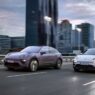 Imagen del Porsche Macan 4 y Macan Turbo Electric en movimiento