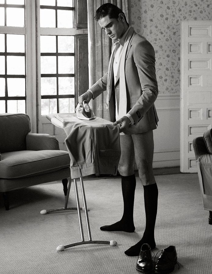 Marlon Teixeira vestido de Louis Vuitton sesión de fotos Rísbel Magazine otoño 2026