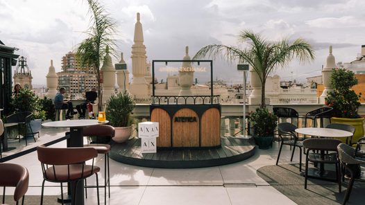 Tienda Armani Exchange Valencia en terraza