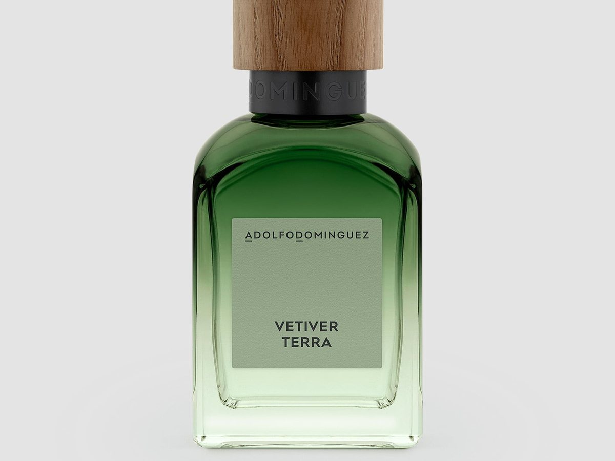 Adolfo Domínguez Vetiver Terra Eau de Parfum, frasco de 120 ml de la colección Maderas