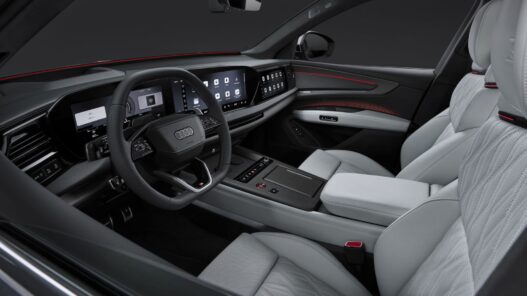 Audi Q9 de 7 plazas de tres cuartos delantero, imagen oficial de la sala de prensa de Audi