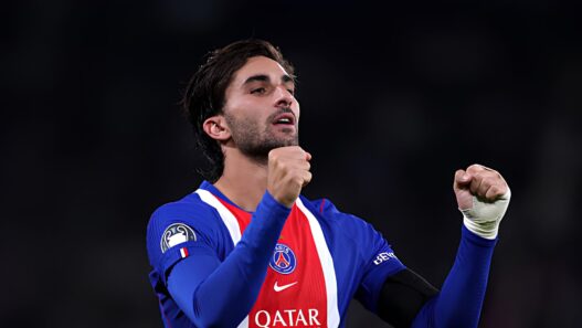Imagen de Ferran Torres celebrando con el PSG