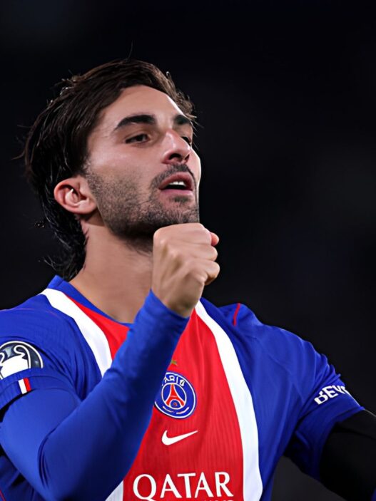 Imagen de Ferran Torres celebrando con el PSG