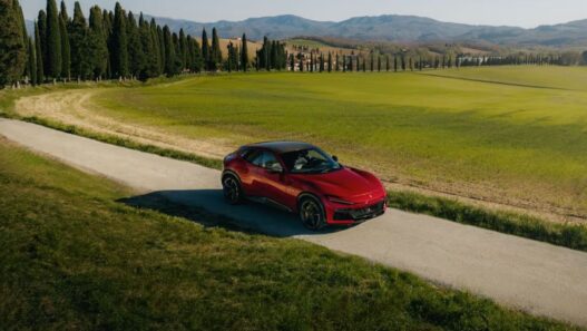 Imagen del nuevo Ferrari Purosangue Handling Speciale
