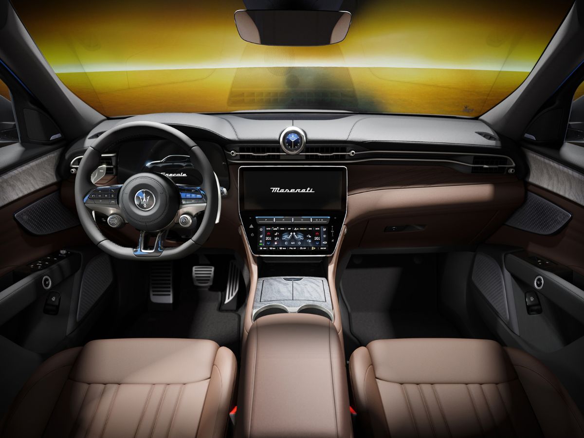 Foto del habitáculo del Maserati Lumina Blu