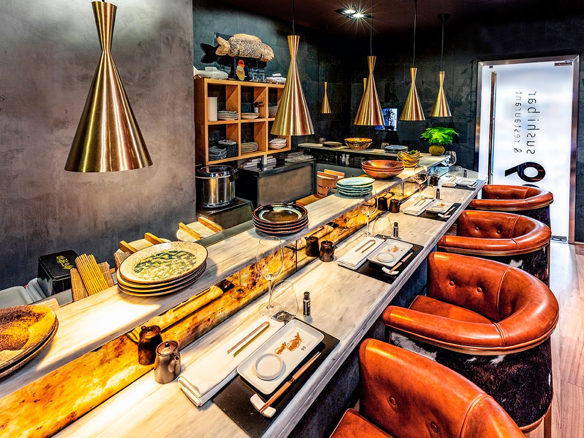 barra del restaurante japonés 99 Sushi Bar Hermosilla