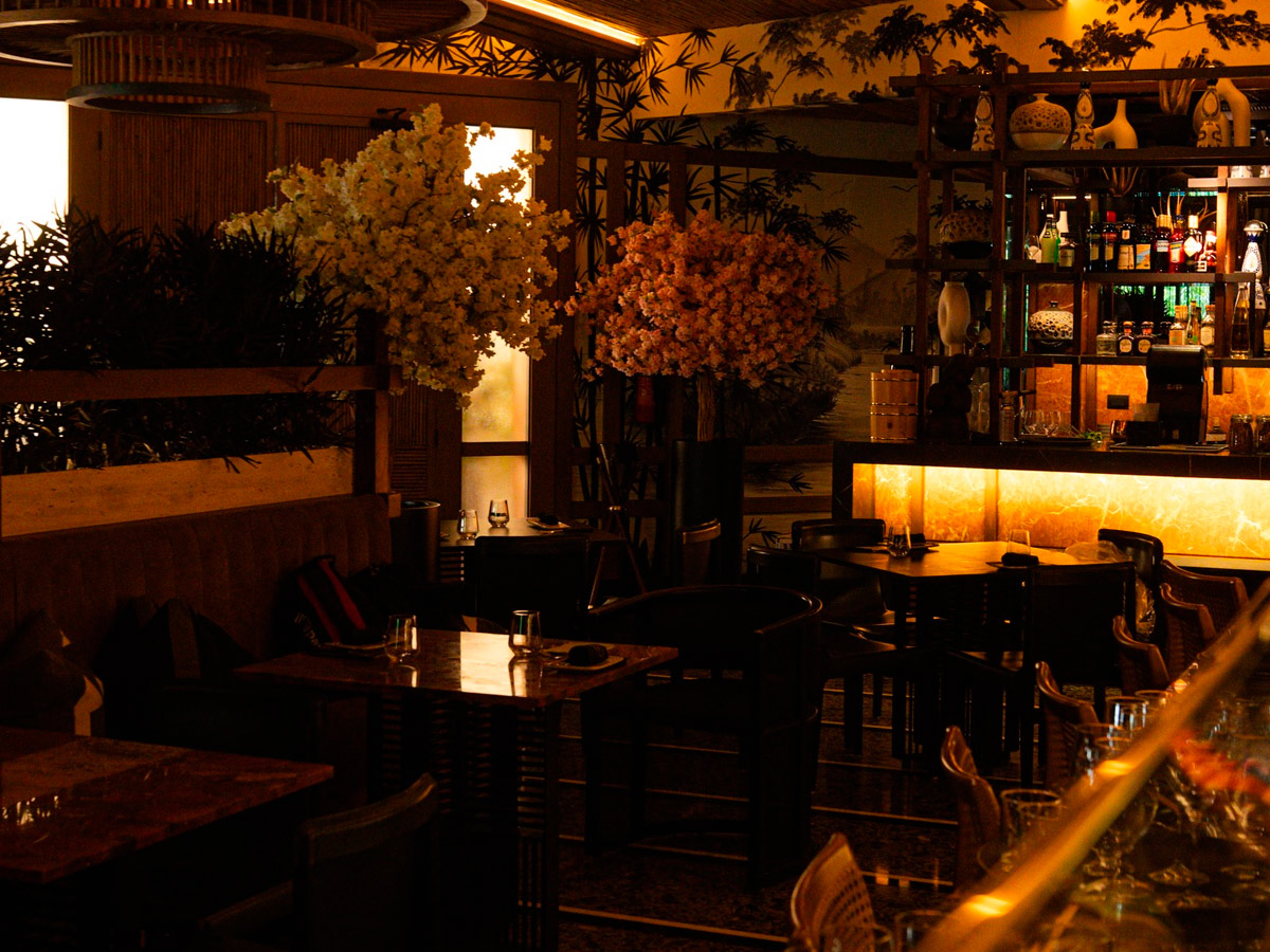 Interior del restaurante Robata en el Barrio de Salamanca