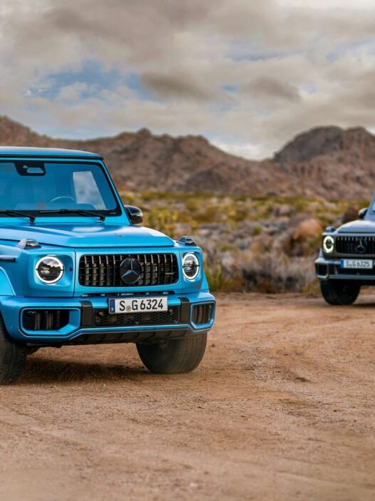 Imagen de dos ejemplares del Mercedes-AMG G 63