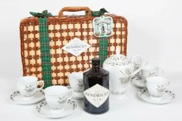 Hendrick's Christmas Tea Pack.